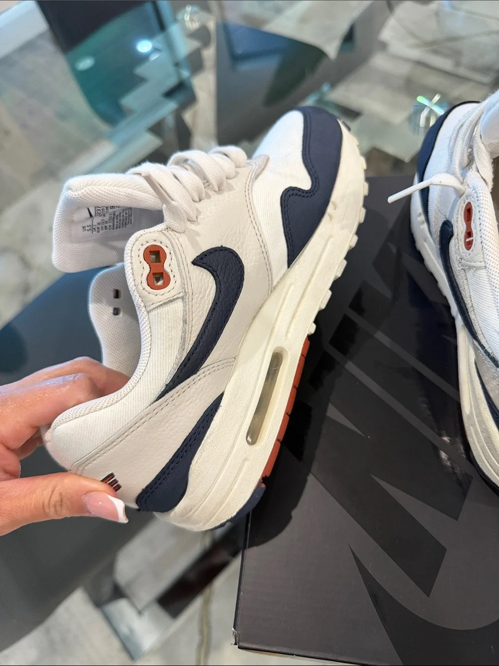 Nike women’s air max 1 lx